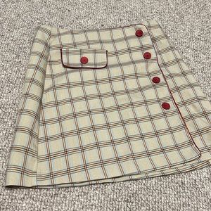 Cute check skirt